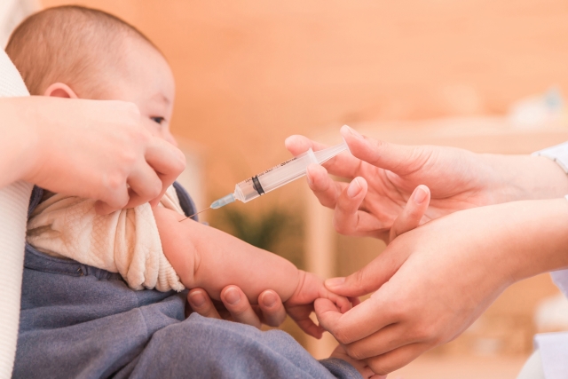 お子様の定期接種について